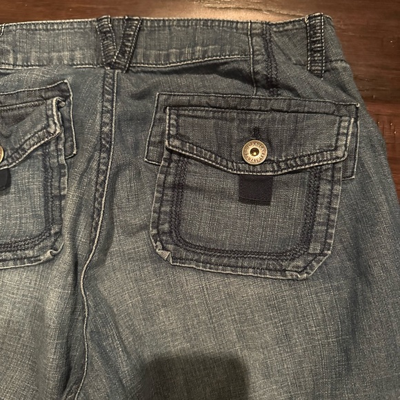 Women’s Eddie Bauer Denim Capris - Picture 5 of 7